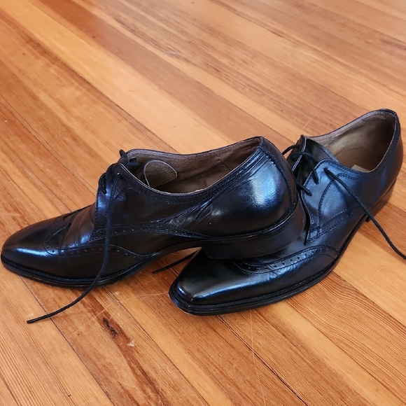 Fratelli Black Wingtip Dress Shoes - Picture 2 of 7